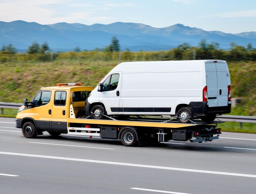 Kada vam je potrebna profesionalna pomoć na putu za šlep kombija?
