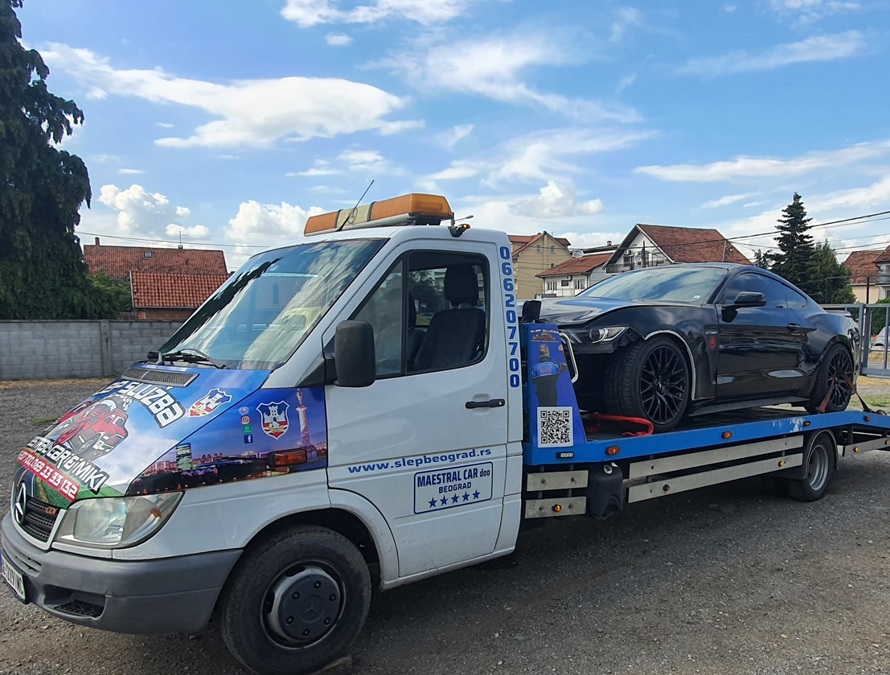 Šlepanje neregistrovanog vozila – šta kaže zakon i kako bezbedno prevesti auto